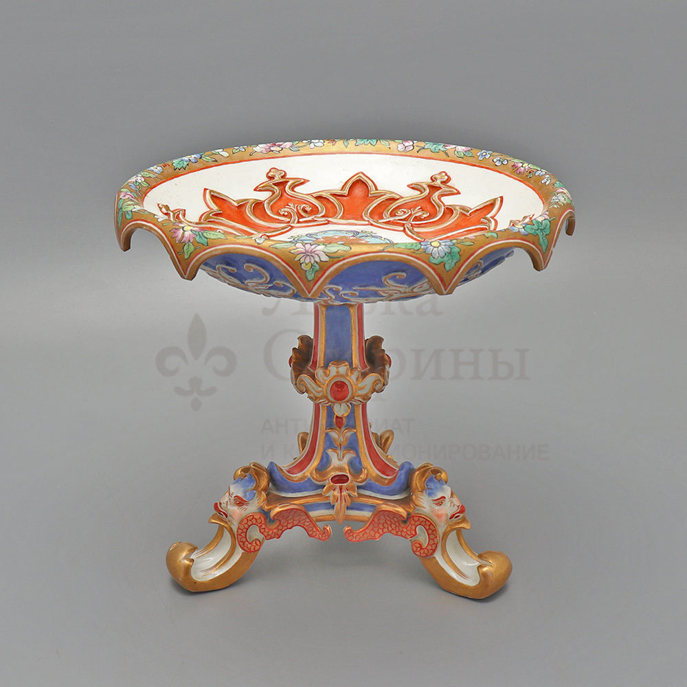 Антикварная декоративная фарфоровая ваза, фруктовница в восточном стиле, Императорский фарфоровый завод, марка Николай I. Фото с нашего сайта dvaveka.ru