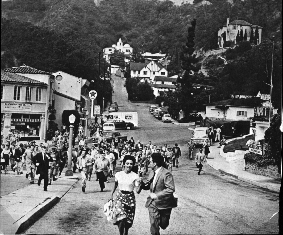 Кадры из фильма «Вторжения похитителей тел» 1956г.