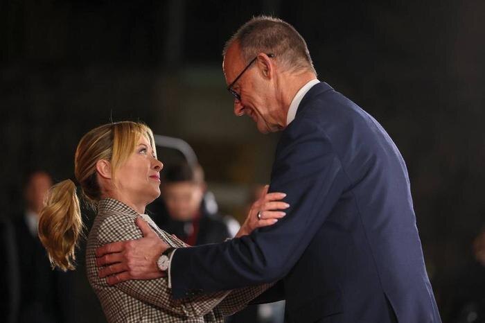 Джорджа Мелони и Фридрих Мерц. Обложка © ТАСС / EPA