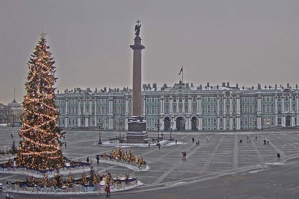    На снятие игрушек уйдет около двух дней. Фото: онлайн-трансляция