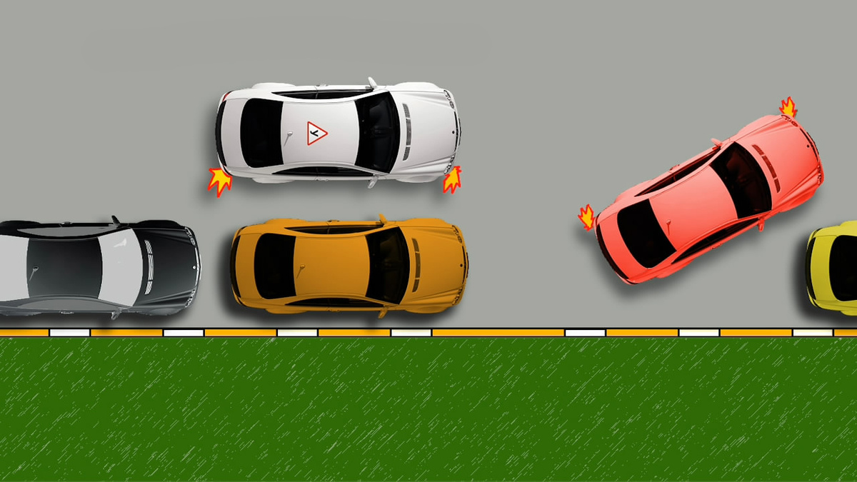 Можете даже остановиться, прикрыть его собой, чтобы он спокойно выехал и освободил вам место.