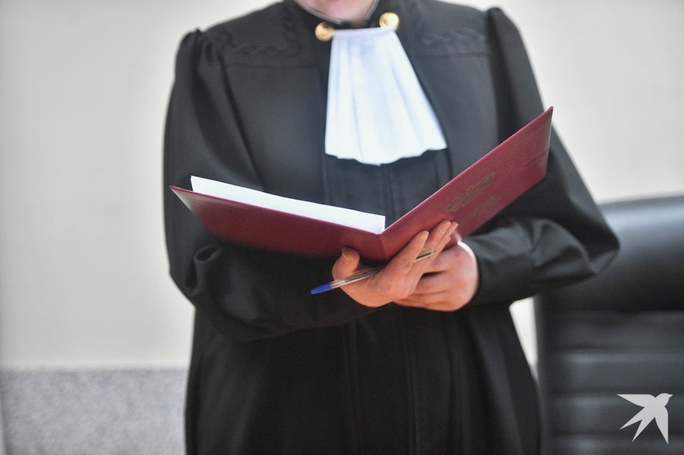    В Новоуральске будут судить пенсионера за оскорбительную надпись на мемориале славы Ольга ЮШКОВА