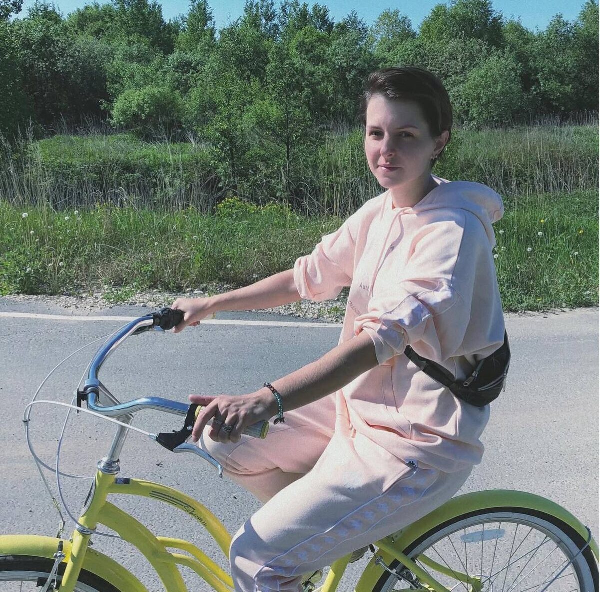 Я мчу за булочками 😁