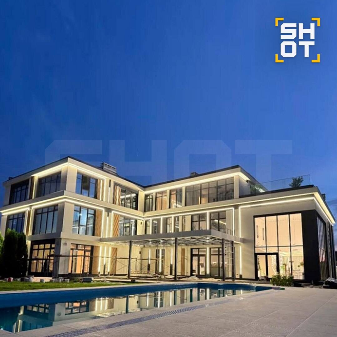 Автор: В. Панченко