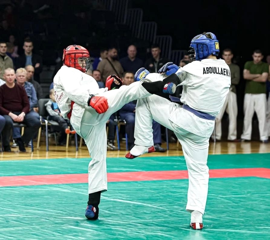 Спорт - это коммерческое шоу.