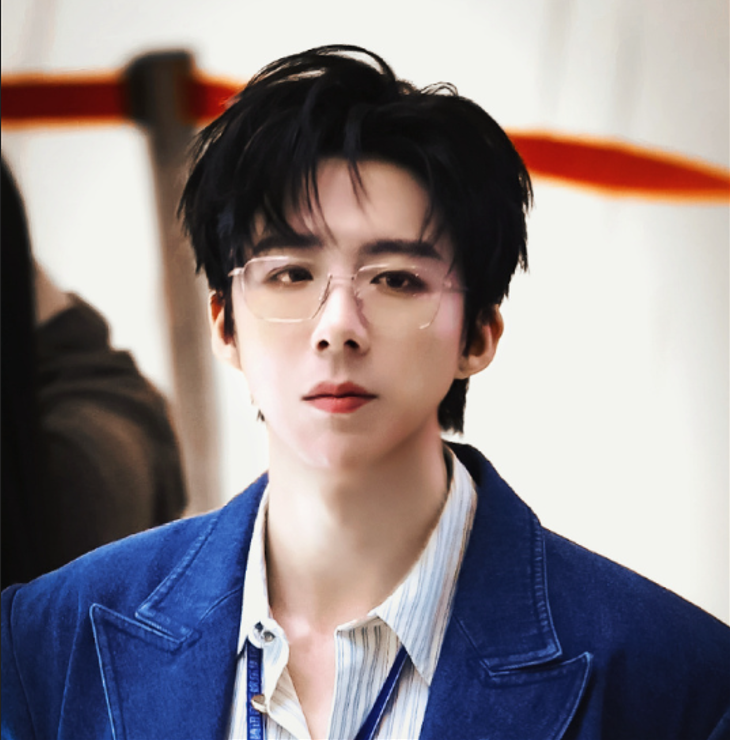 Китайский актер и певец Лю Юйнин.