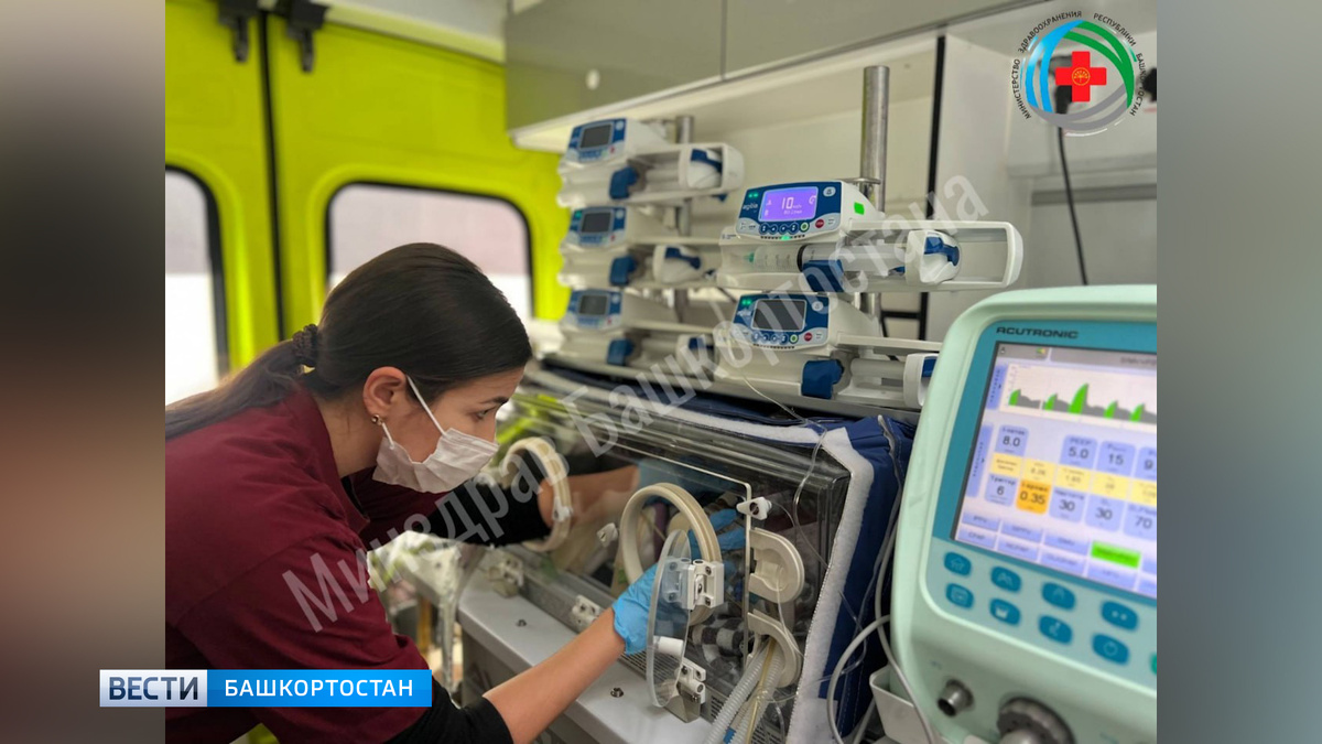    Санавиация доставила в Уфу недоношенных двойняшек