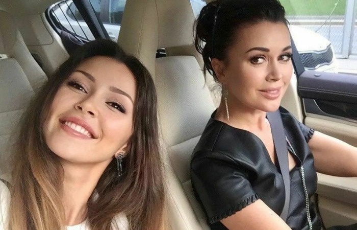 Анна Заворотнюк с мамой.