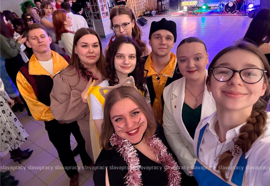     Перезагрузка для молодых профи: как в Вилейке прошел масштабный молодежный карнавал