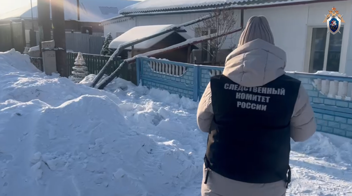     Под Красноярском 10-летняя девочка погибла, играя в сугробе