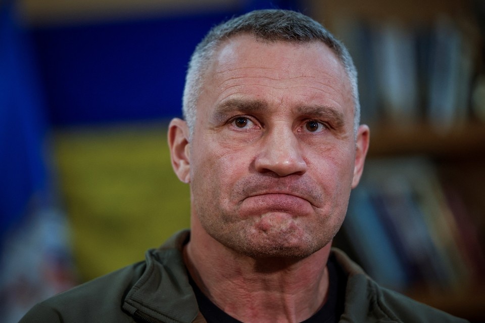    Мэр Кличко призвал киевлян покинуть город: «Говорю честно: ситуация крайне сложная» REUTERS