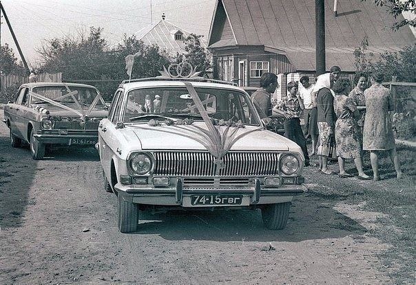 "Не ради фотосессии, а ради жизни": почему мы завидуем свадьбам в СССР