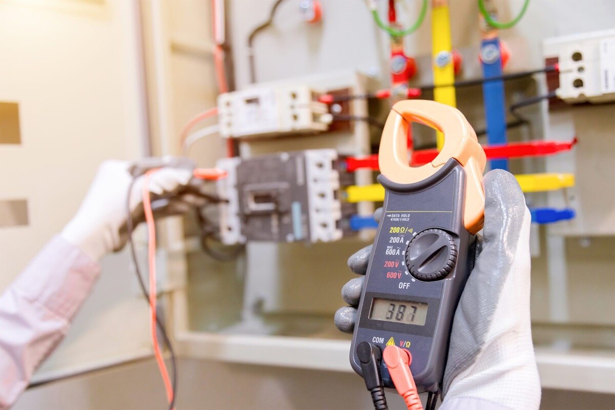 Как выбрать электролабораторию для замера сопротивления изоляции