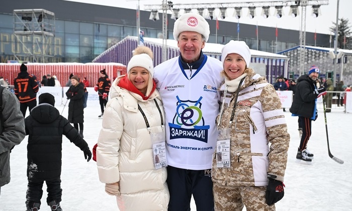    Легенда хоккея до сих пор на льду