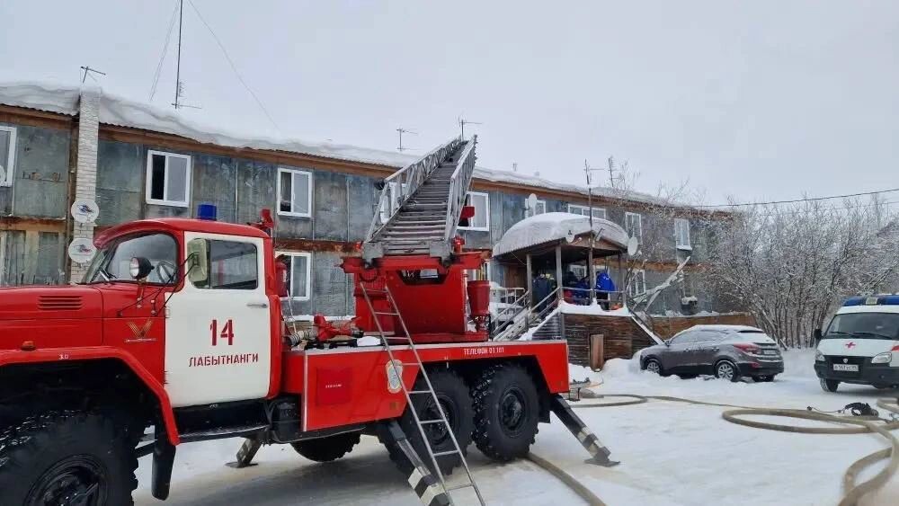    Пожар, в котором погиб человек, произошел в Лабытнанги 23 января. Фото: пресс-служба ГУ МЧС по ЯНАО