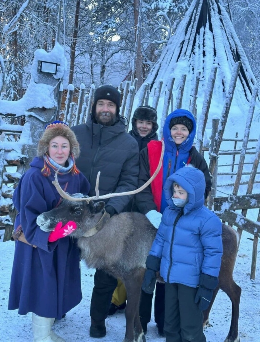    Фото: Социальные сети героев