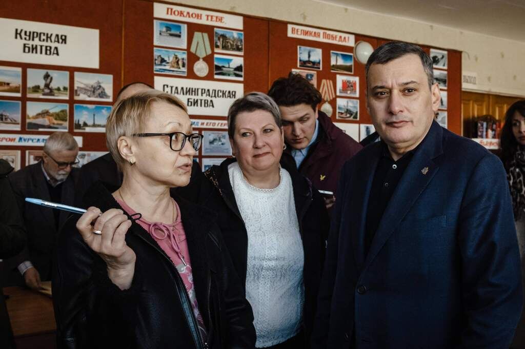    Фото со страницы Александра Хинштейна