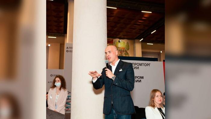 Антон Привольнов. Обложка © Instagram (признан экстремистской организацией и запрещён на территории Российской Федерации) / anton_privolnov