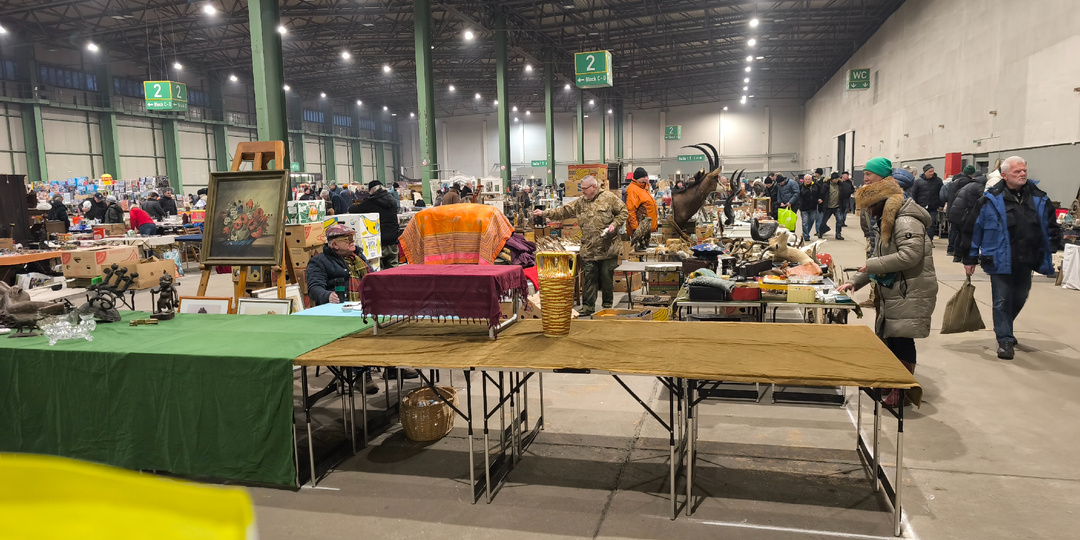 Крупнейший ежемесячный рынок антикварного и винтажного фарфора. Обзор и выбор наших подписчиков.