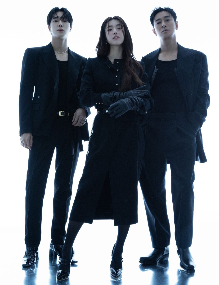 Чу Ёну, Ха Ён, Чу Джихун