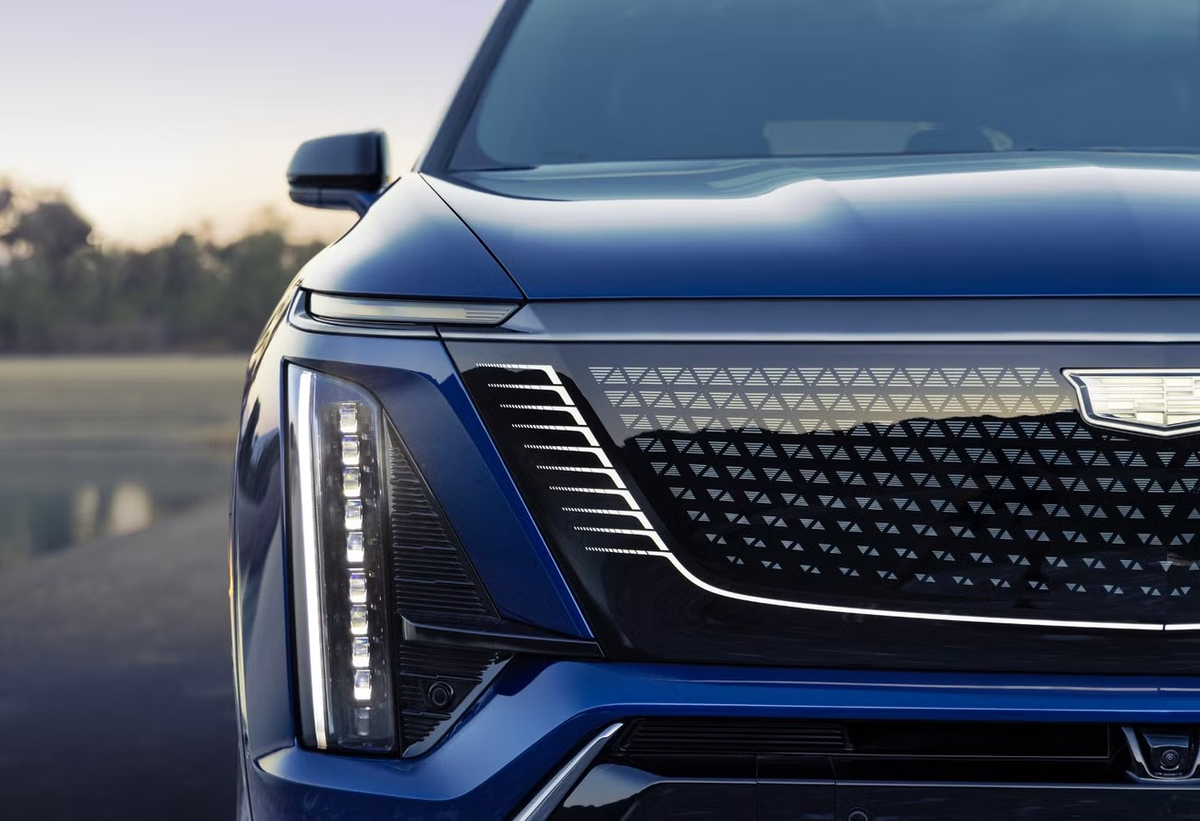 Cadillac предлагает в 2026 году очень широкую гамму моделей
