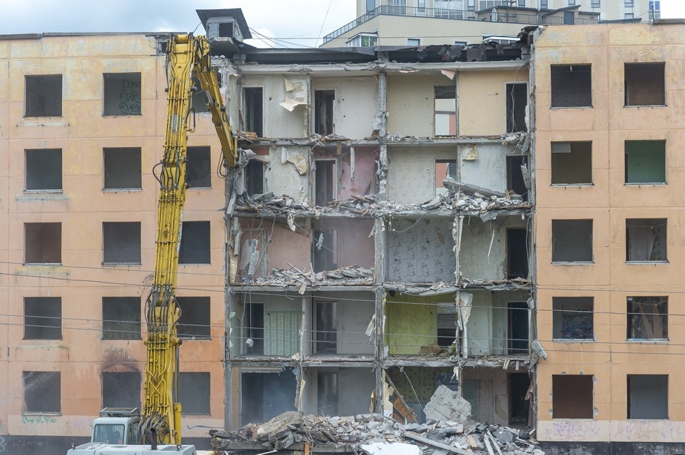    Заброшенные промзоны можно перестроить в современные кварталы. Олег ЗОЛОТО