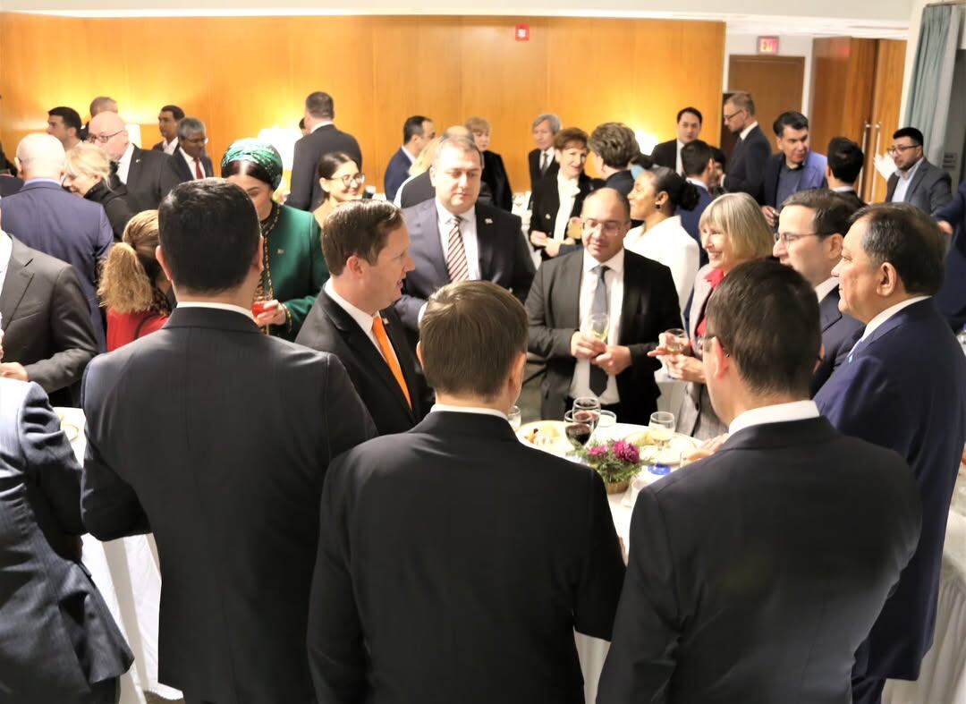 Официальный приём с участием специального посланника, а также представителей американского и туркменского деловых кругов, 22 января, 2026 г., Ашхабад, Туркменистан (Фото: Посольство США в Туркменистане)
