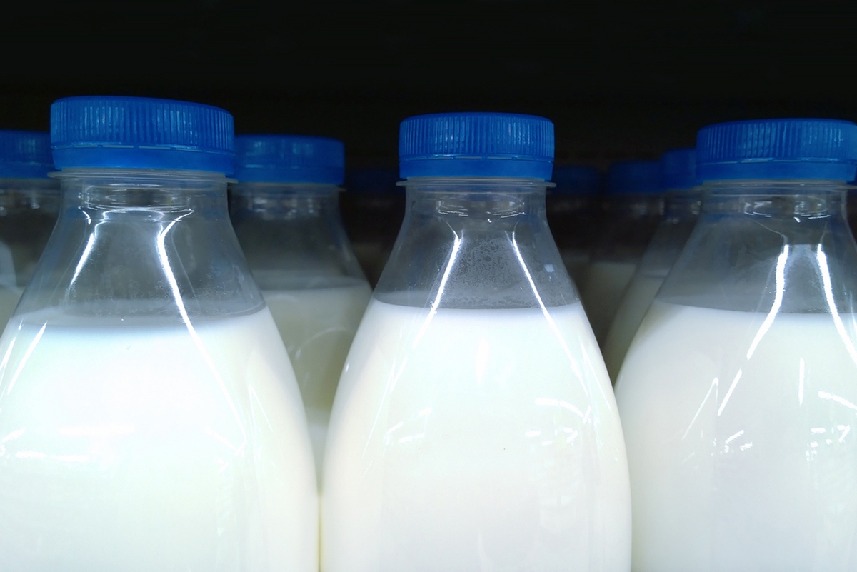    Бутилированное молоко./iStock
