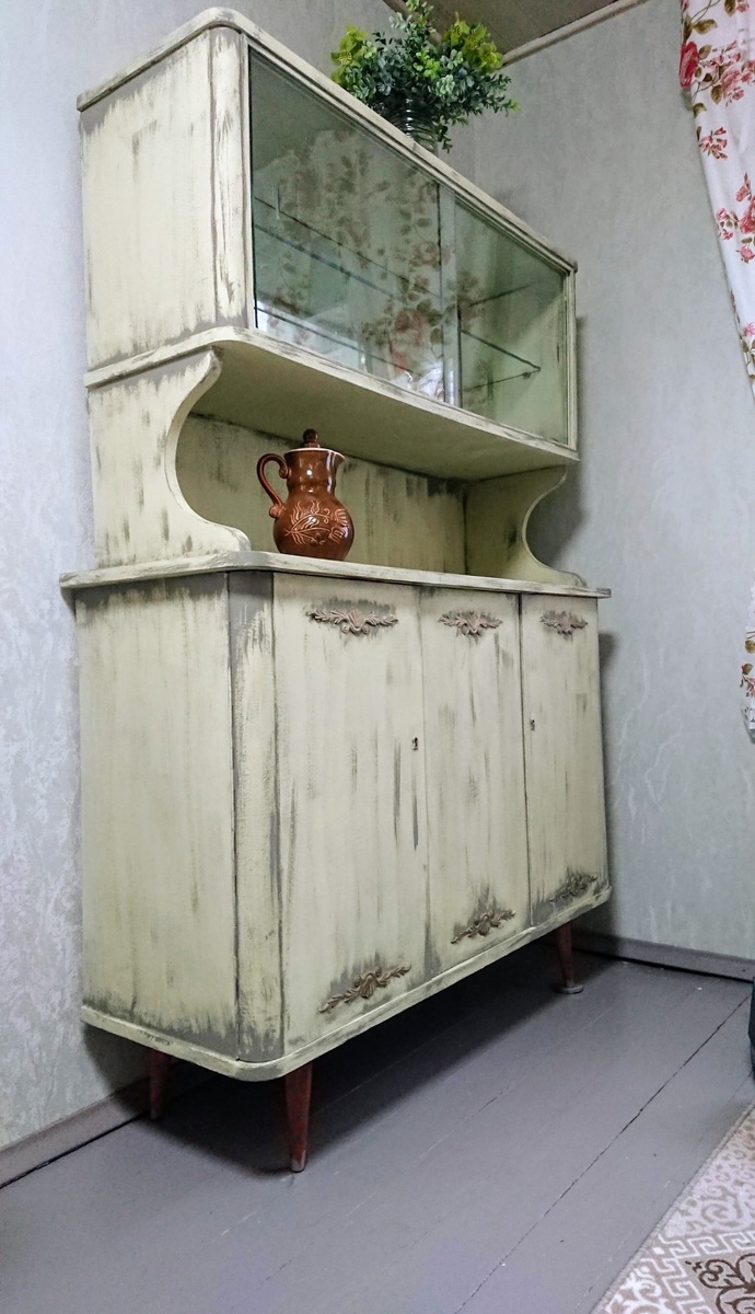 Буфет на кухню в цвете фисташка