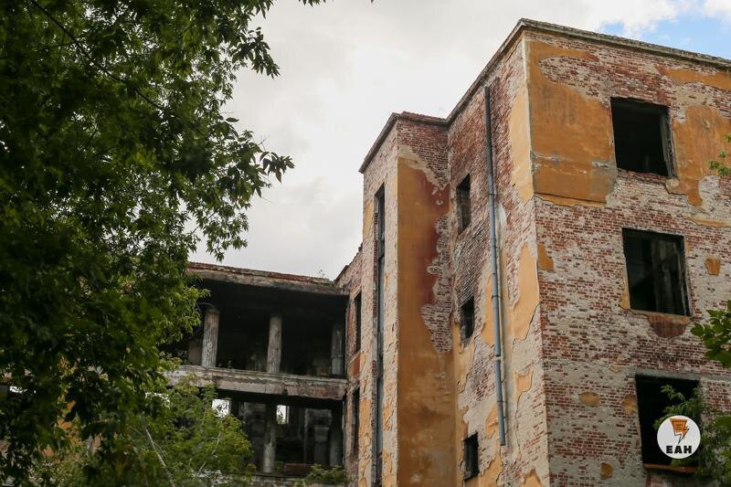    ЕАН. Заброшенный дом