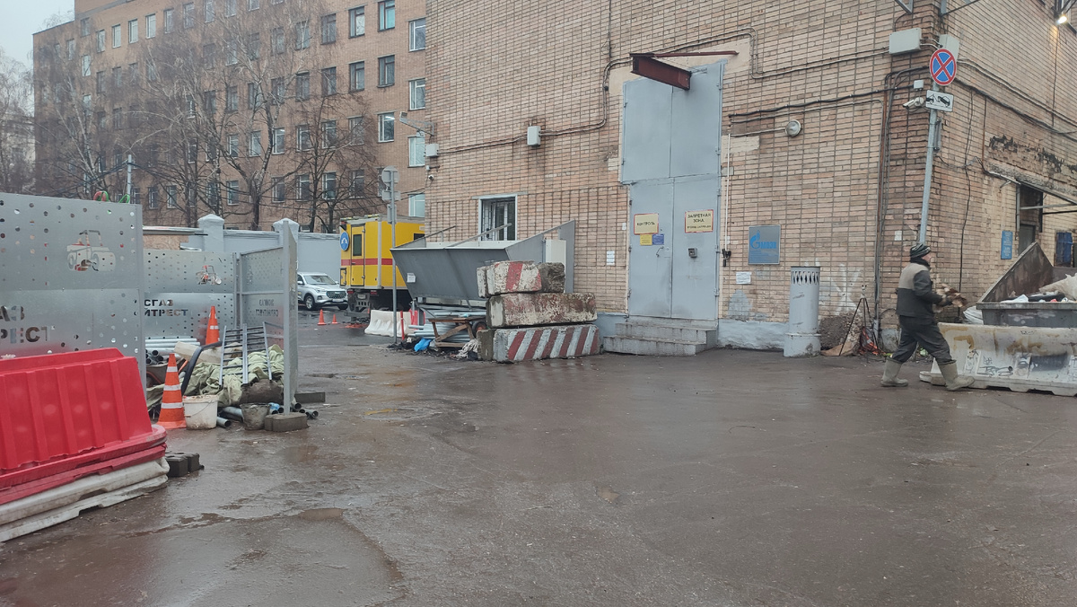 Задний фон эпизода с охранником 