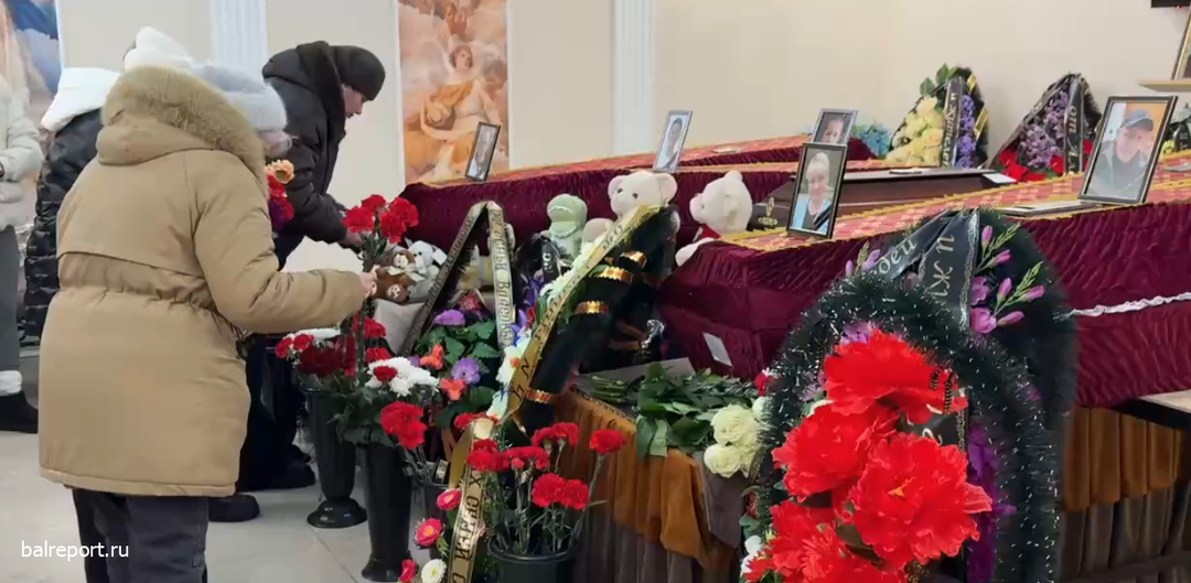 Скидка на опт? Как Балаково сплотился перед лицом трагедии, а власти в очередной раз проявили безразличие