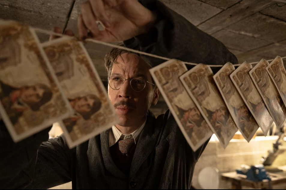 Листайте кадры.