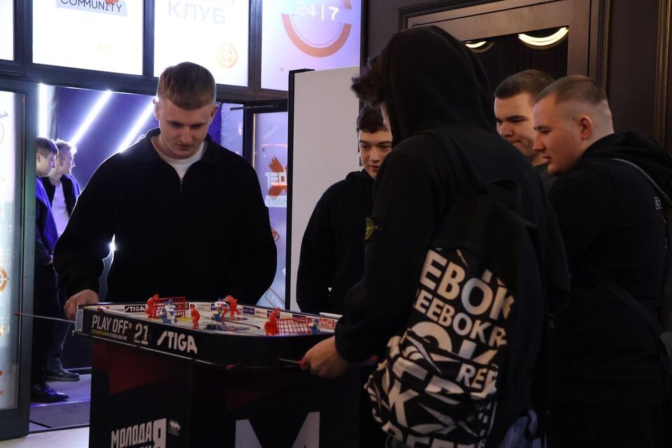  Пресс-служба подмосковного отделения "Молодой Гвардии Единой России"