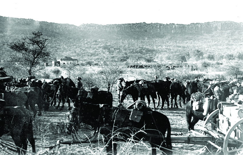 Немецкий отряд Шуцтруппе на фоне плато Ватерберг