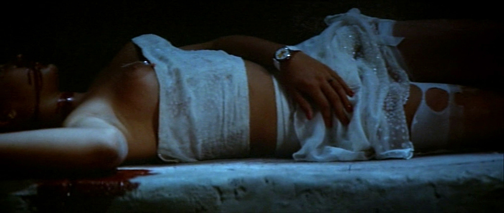 Кадр из фильма "Луна в сточной канаве" (1983)