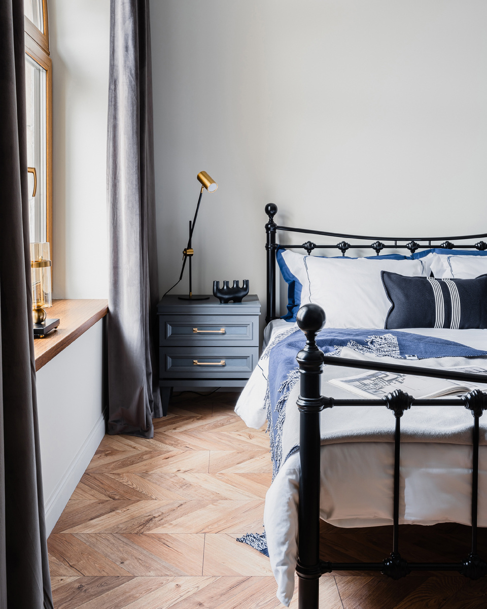 На фото: однушка 36 кв.м в г. Москве. Дизайнеры: Ирина Примак и Анна Кудрина; фотограф: Егор Кодяков