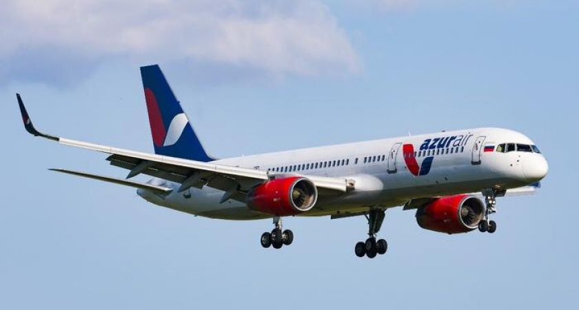 Boeing 757 Azur Air с курорта сел в Китае из-за сигнала бедствия: пассажиров Пхукет — Барнаул отправляют в гостиницу