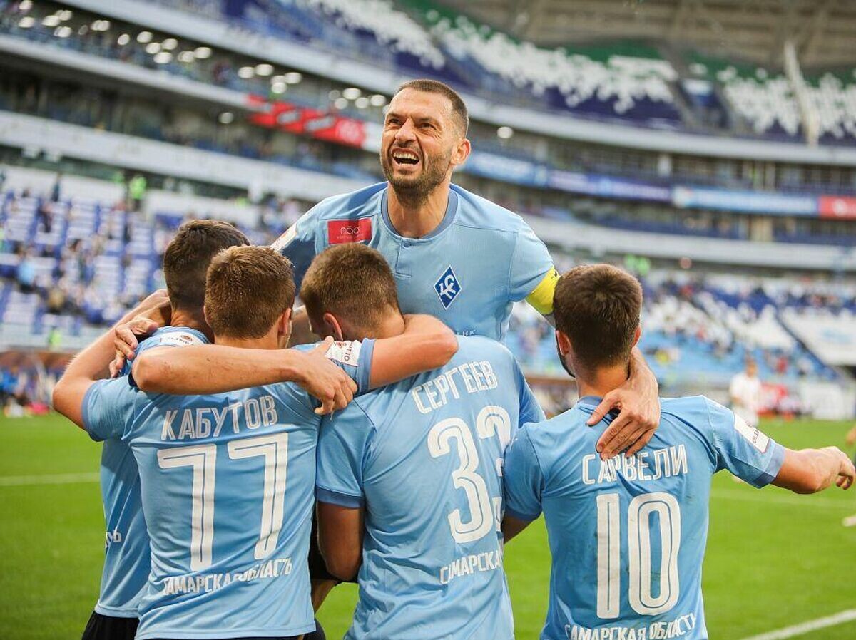    Футболисты "Крыльев Советов" | © Фото : официальный сайт