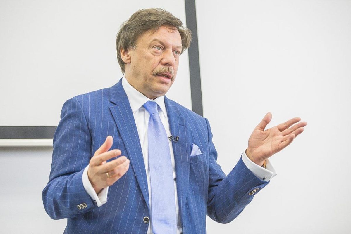 Многоступенчатые схемы мошенников: как попадаются даже знаменитости