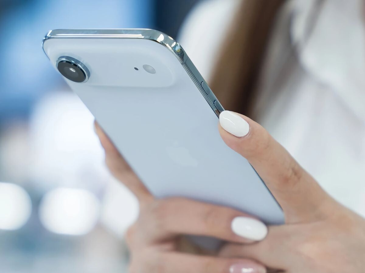    Умельцы встроили в iPhone Air слот для SIM-карты