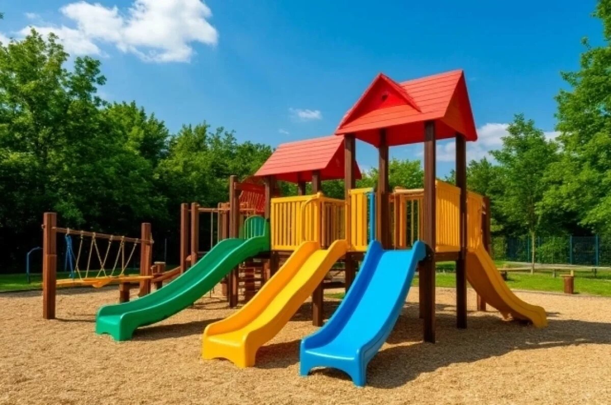    В Крыму рассказали, как решат проблему опасных детских площадок