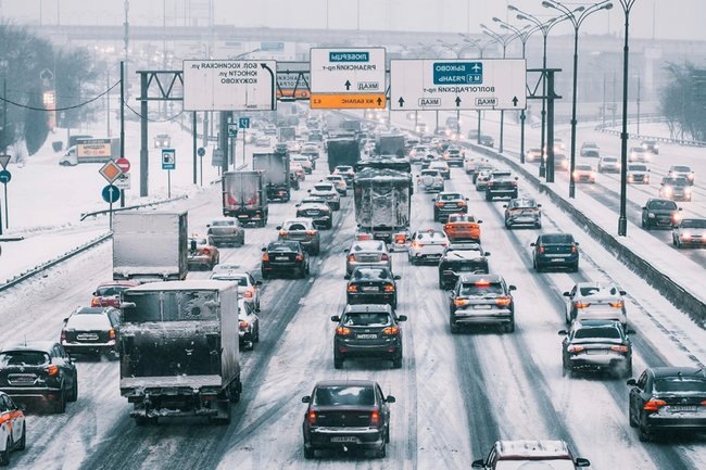 Являются ли пробки уважительной причиной для опоздания? Мнение юриста