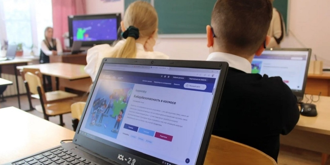 В гимназии Йошкар-Олы прошли «Уроки цифры»