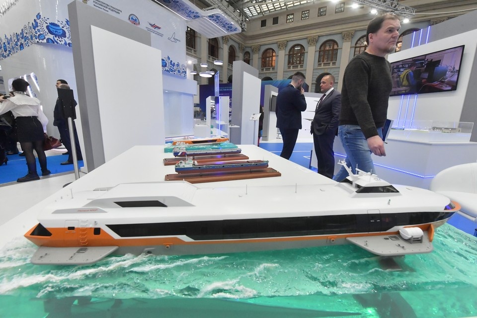    В Таганроге начнут швартоваться пассажирвские суда «Метеор-120Р». Владимир ВЕЛЕНГУРИН