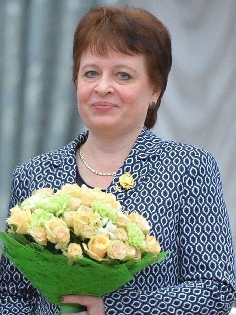    Елена Викторовна 38 лет трудилась в родной школе. Фото: телеграм-канал заместителя губернатора Ростовской области Андрея Фатеева