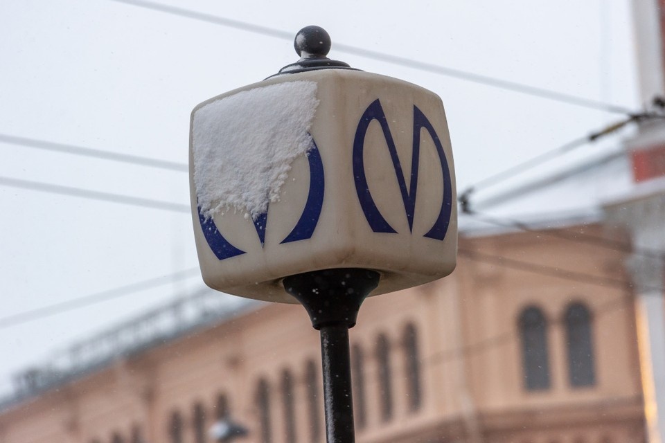    Специалисты займутся ремонтом эскалаторов. Олег ЗОЛОТО