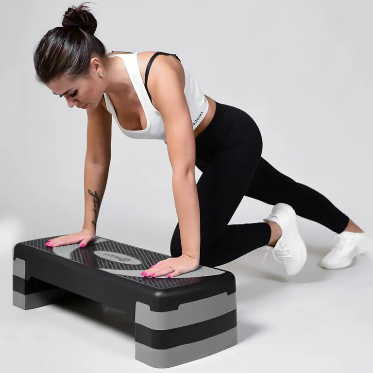 Упражнения на степ-платформе на все тело (фото из интернета) 