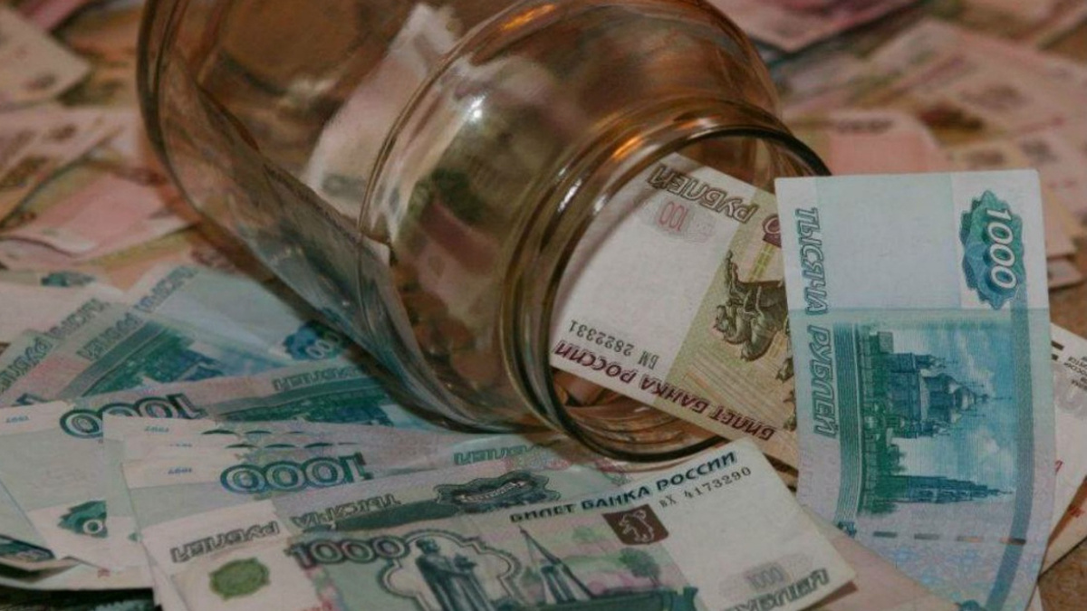 Почему экономист рекомендует хранить сбережения на вкладах в банке?