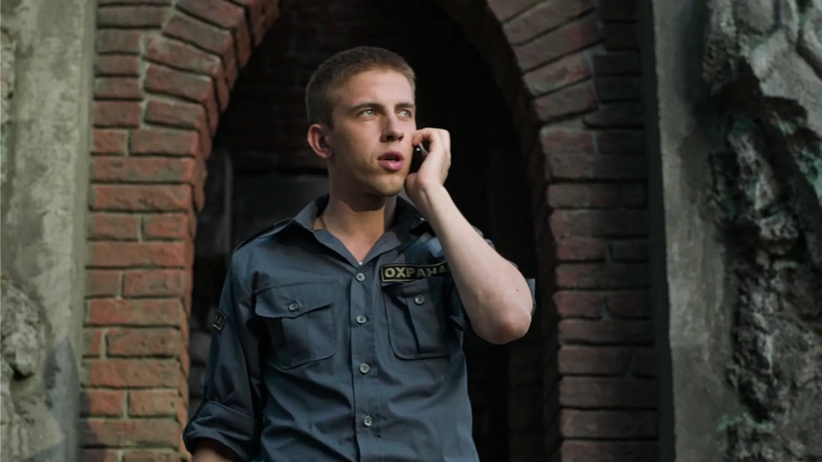 «Парень с нашего кладбища», к/к «СТВ», 2015, реж. И. Чижиков, А. Чижиков